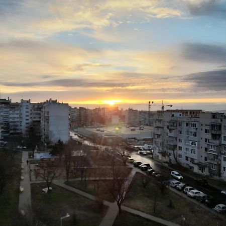 Cozy Apartment With Balcony On The Black Sea- Part Of The Family 'Vicki Apart Várna Kültér fotó
